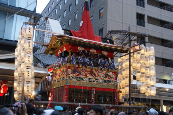 Gion-maturi